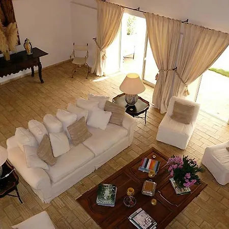 Quinta Velha * Odiáxere
